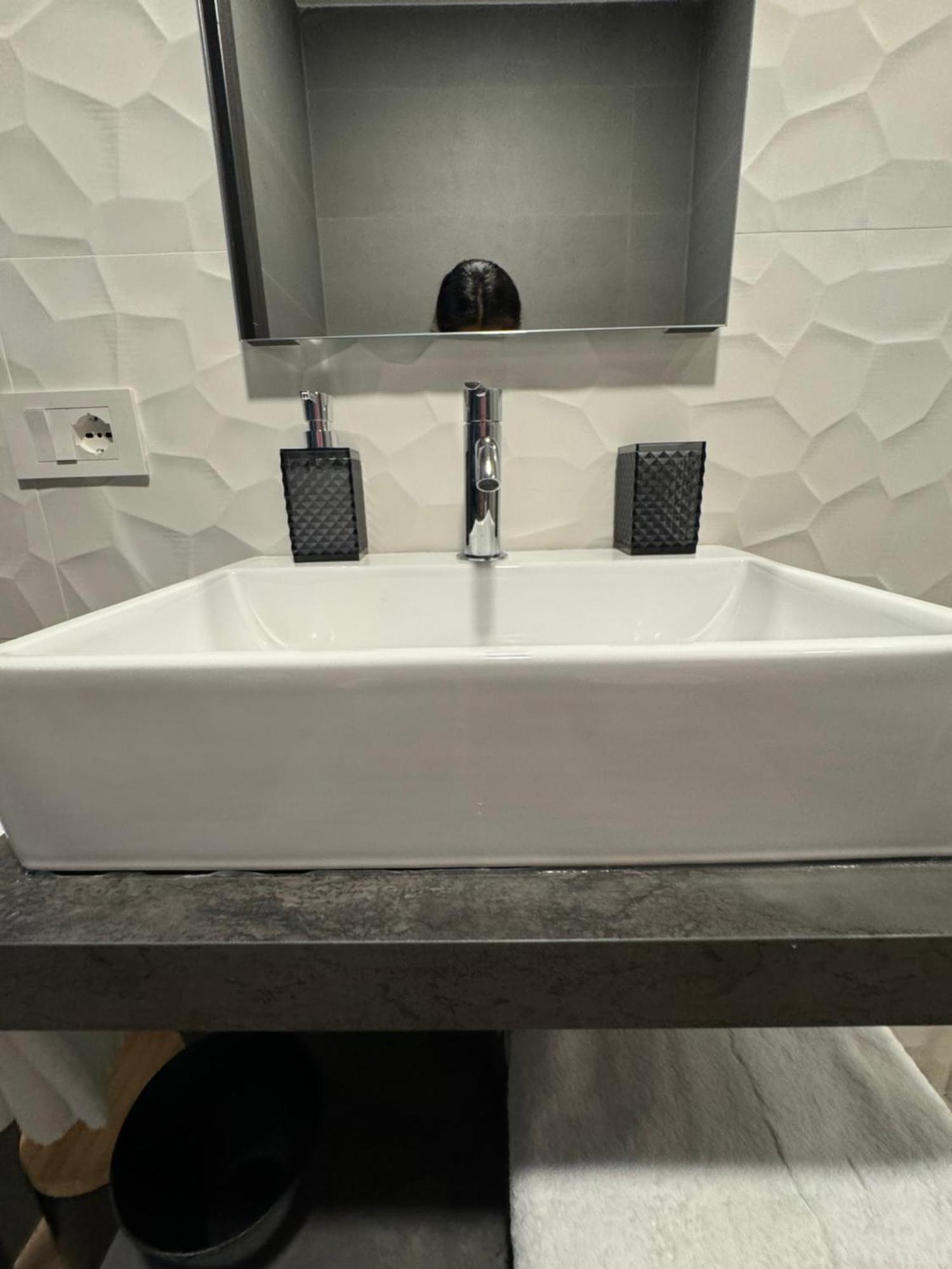 Sky Luxury Rooms Nettuno Kültér fotó