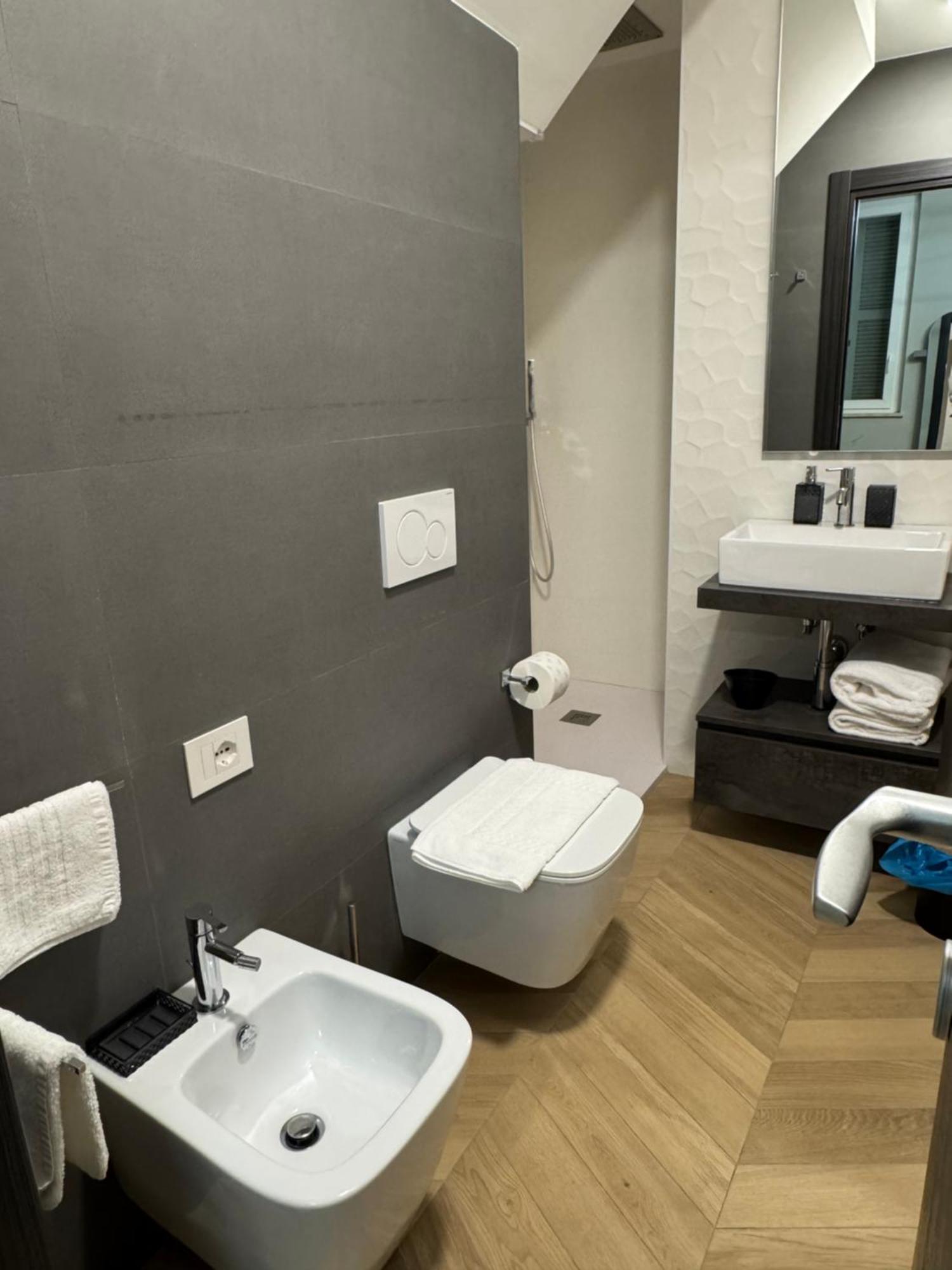 Sky Luxury Rooms Nettuno Kültér fotó